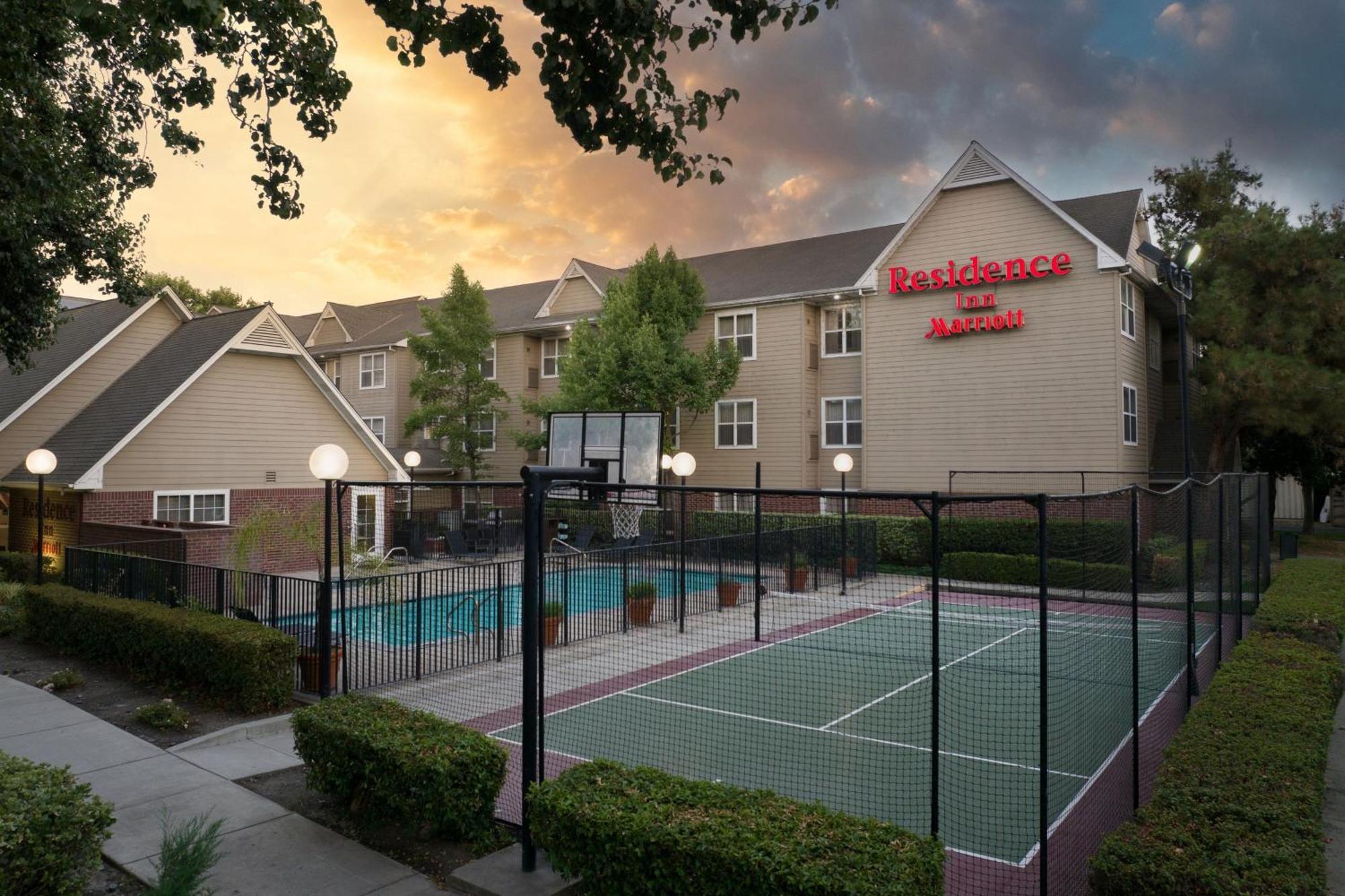 Residence Inn By Marriott Stockton Eksteriør bilde